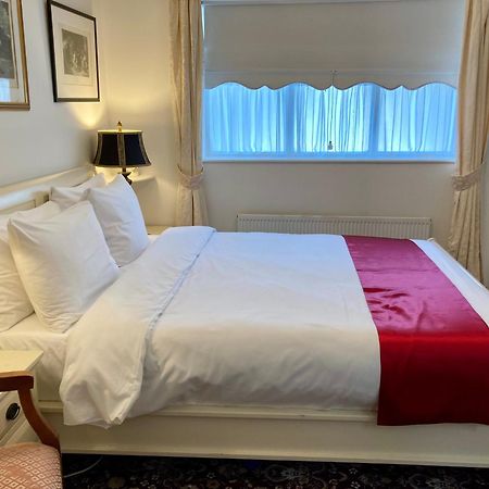 The Gallery B&B, The Glen, Kinsale ,County Cork Экстерьер фото