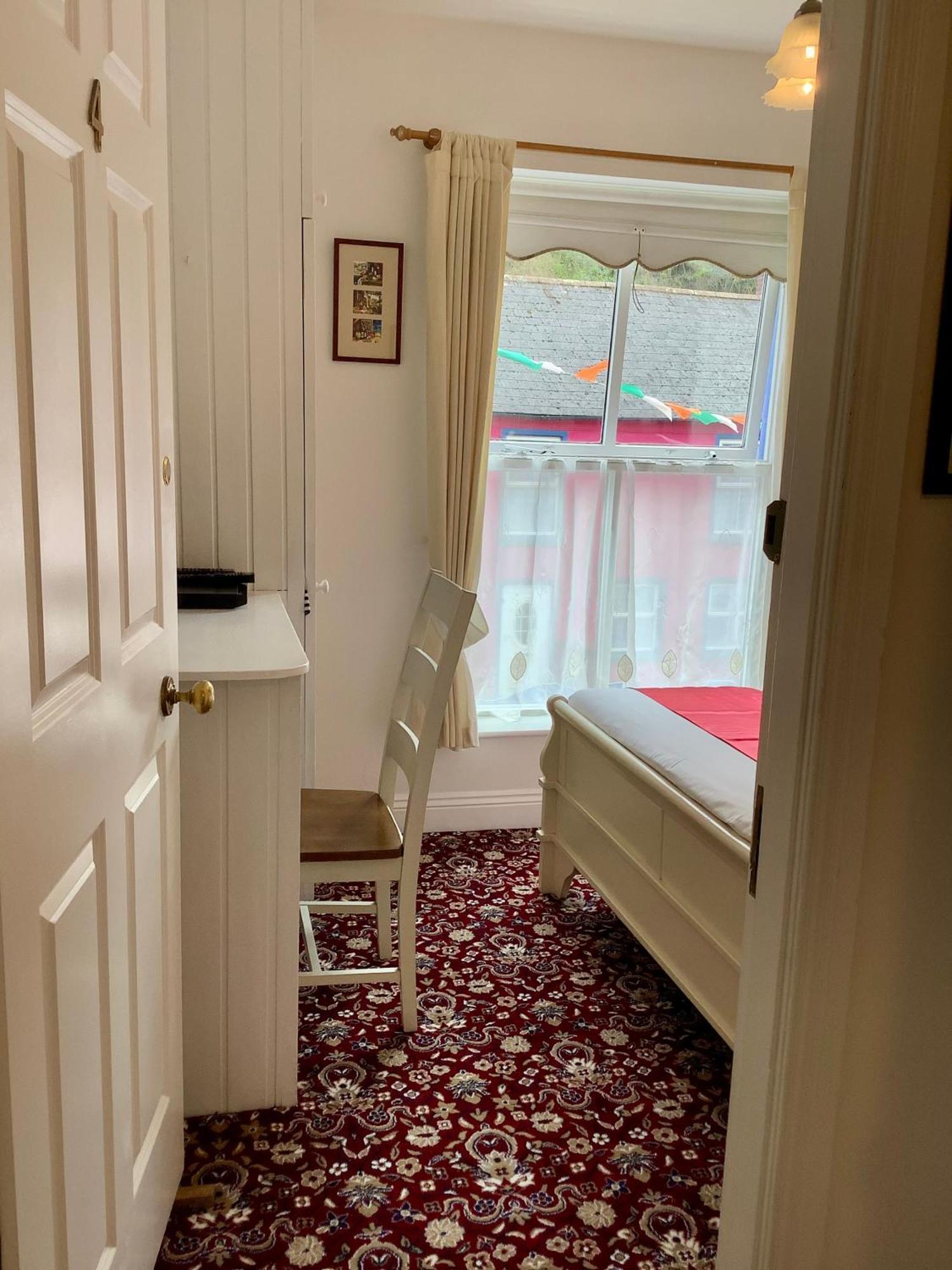 The Gallery B&B, The Glen, Kinsale ,County Cork Экстерьер фото