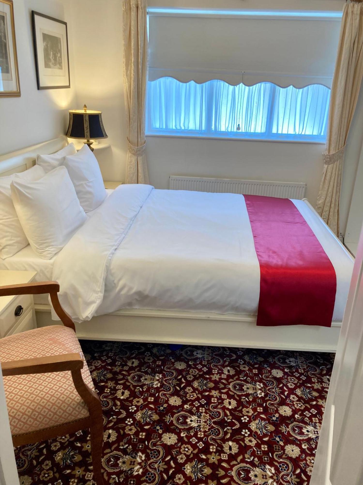The Gallery B&B, The Glen, Kinsale ,County Cork Номер фото